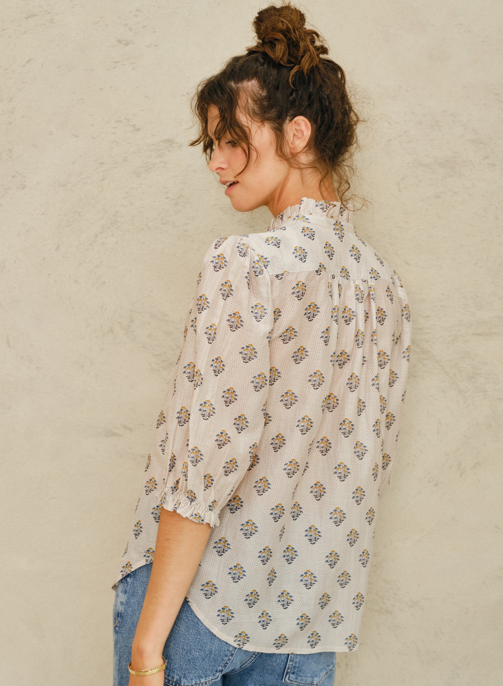 Lindi Printed Top - Ecru – M.A.B.E Apparel